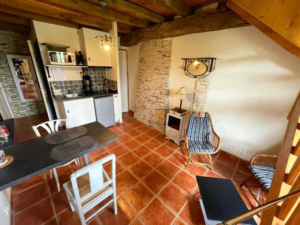 Guest house Appart' D'hotes , Ch Et Au Manoir De La Haute Pilais